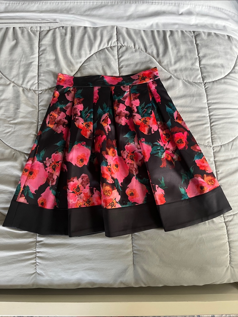 FRENCH CONNECTION Floral Pleated A-Line Skirt